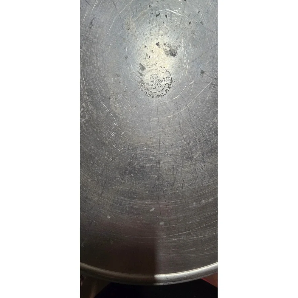 Vintage Kromex Aluminum Cake Carrier Saver Locking Lid Mid Century Modern Silver